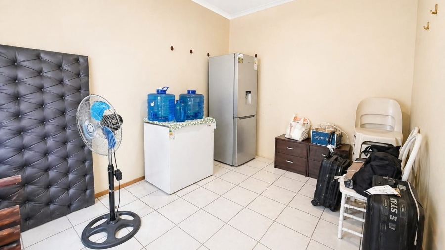 2 Bedroom Property for Sale in Safari Gardens North West